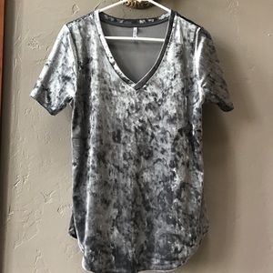 Z Supply Grey Velvet T-Shirt sz Medium LIKE NEW